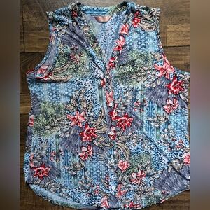 Amana floral v-neck top